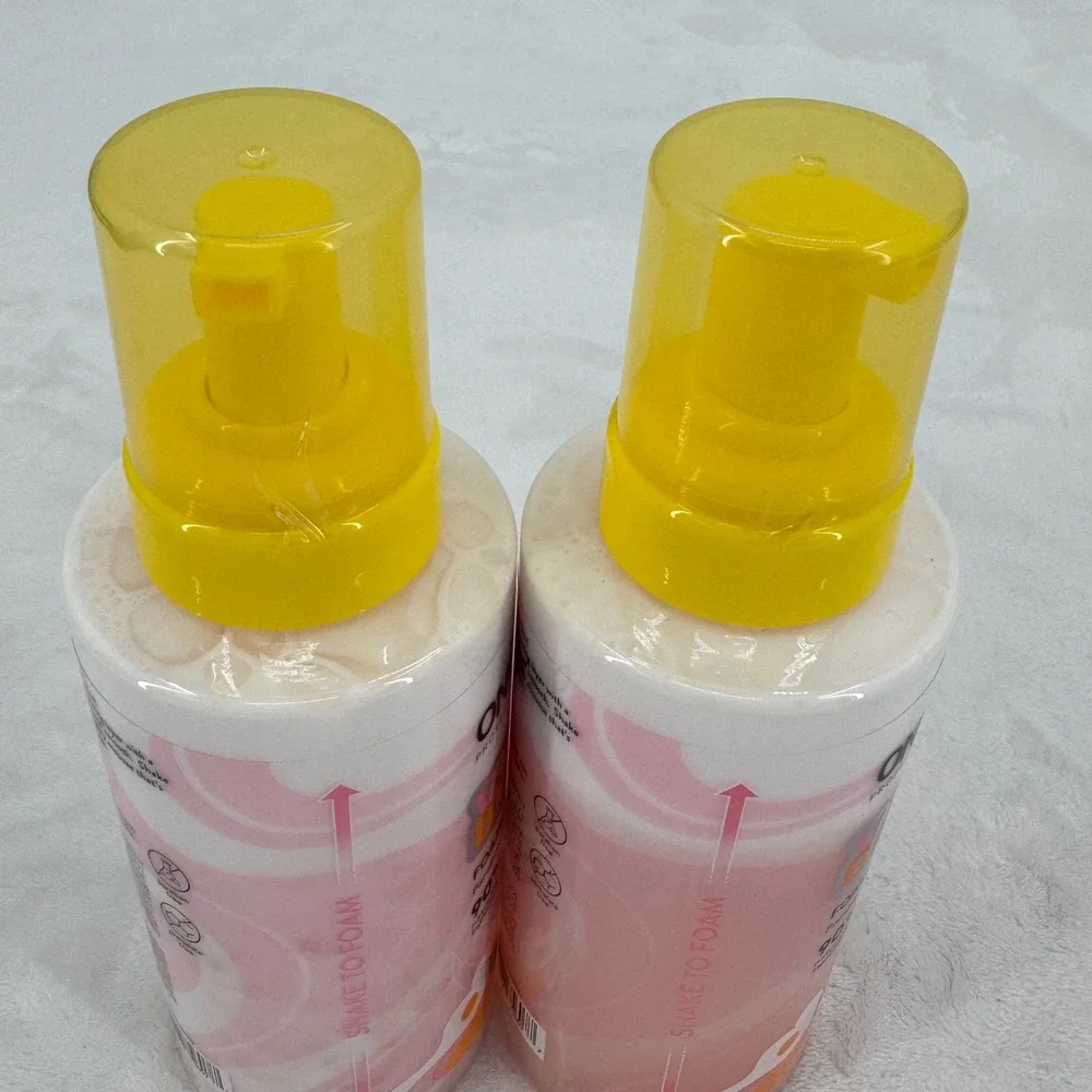 New 2pk Onyx Professional Very Berry Foaming Body Wash 16.2oz Strawberry & Cream